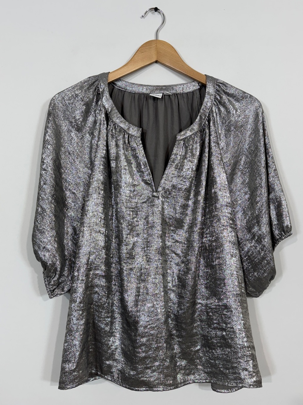 WSH140 {GAP} Silver Gray Metallic V-Neck Short Puff Sleeve Blouse Shirt Top
